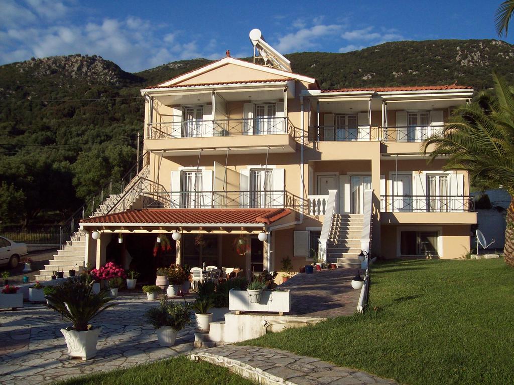 Apartment Leonidas Studios Sami (Kefalonia)